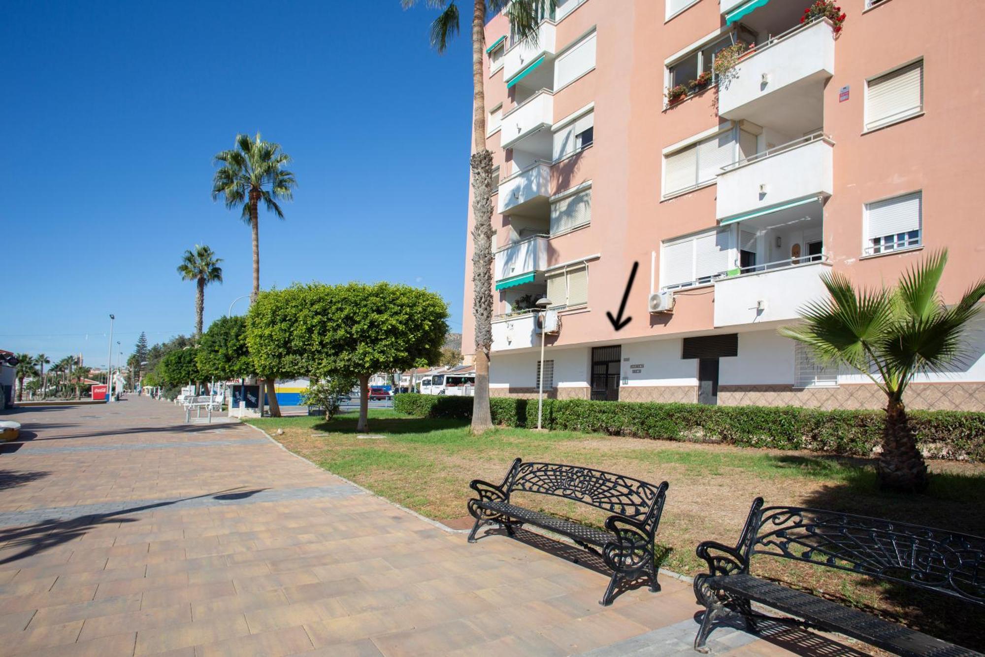Bajo En Primera Linea - Cala Del Moral, Urbanizacion Calaflores La Cala Del Moral Exterior foto