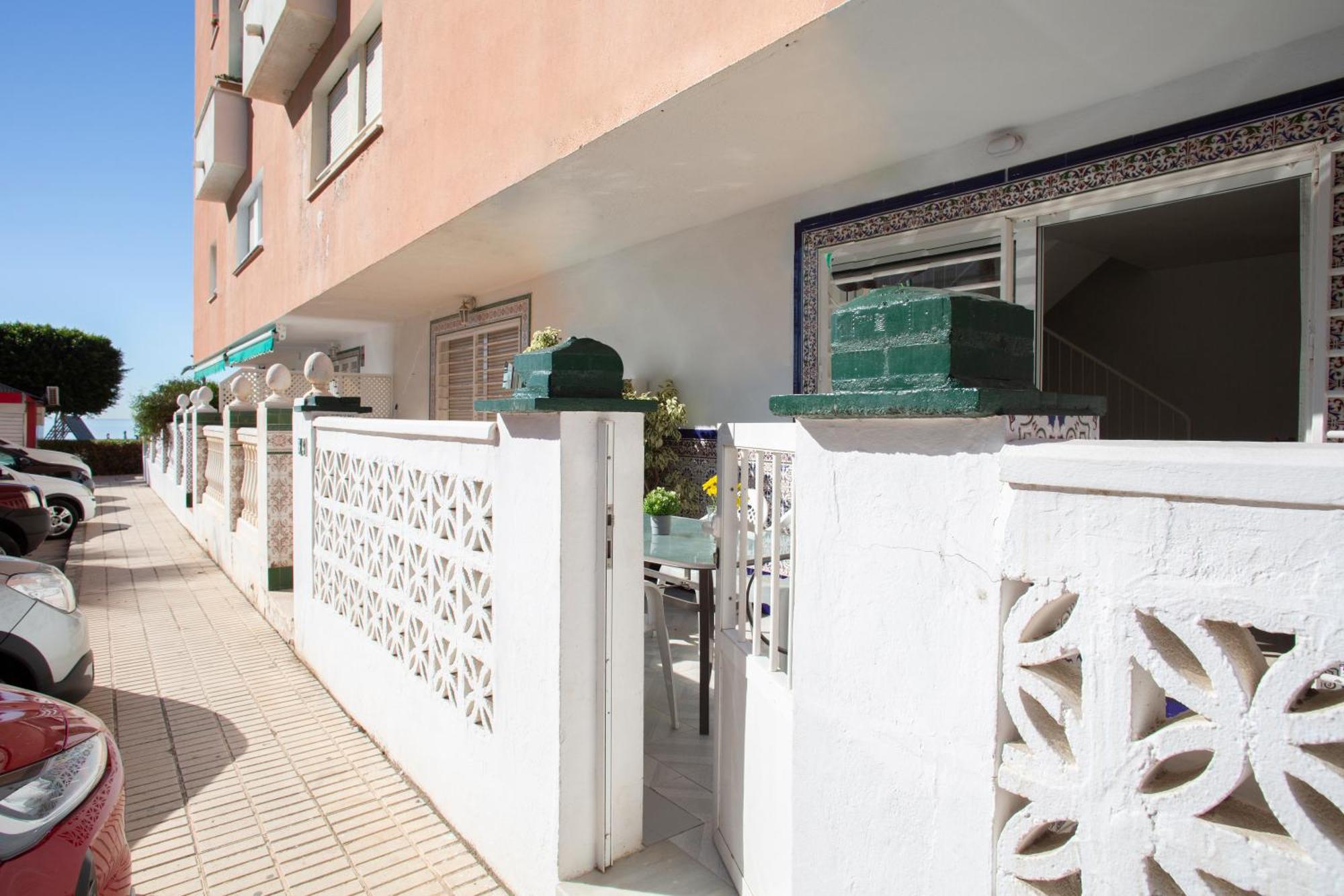 Bajo En Primera Linea - Cala Del Moral, Urbanizacion Calaflores La Cala Del Moral Exterior foto