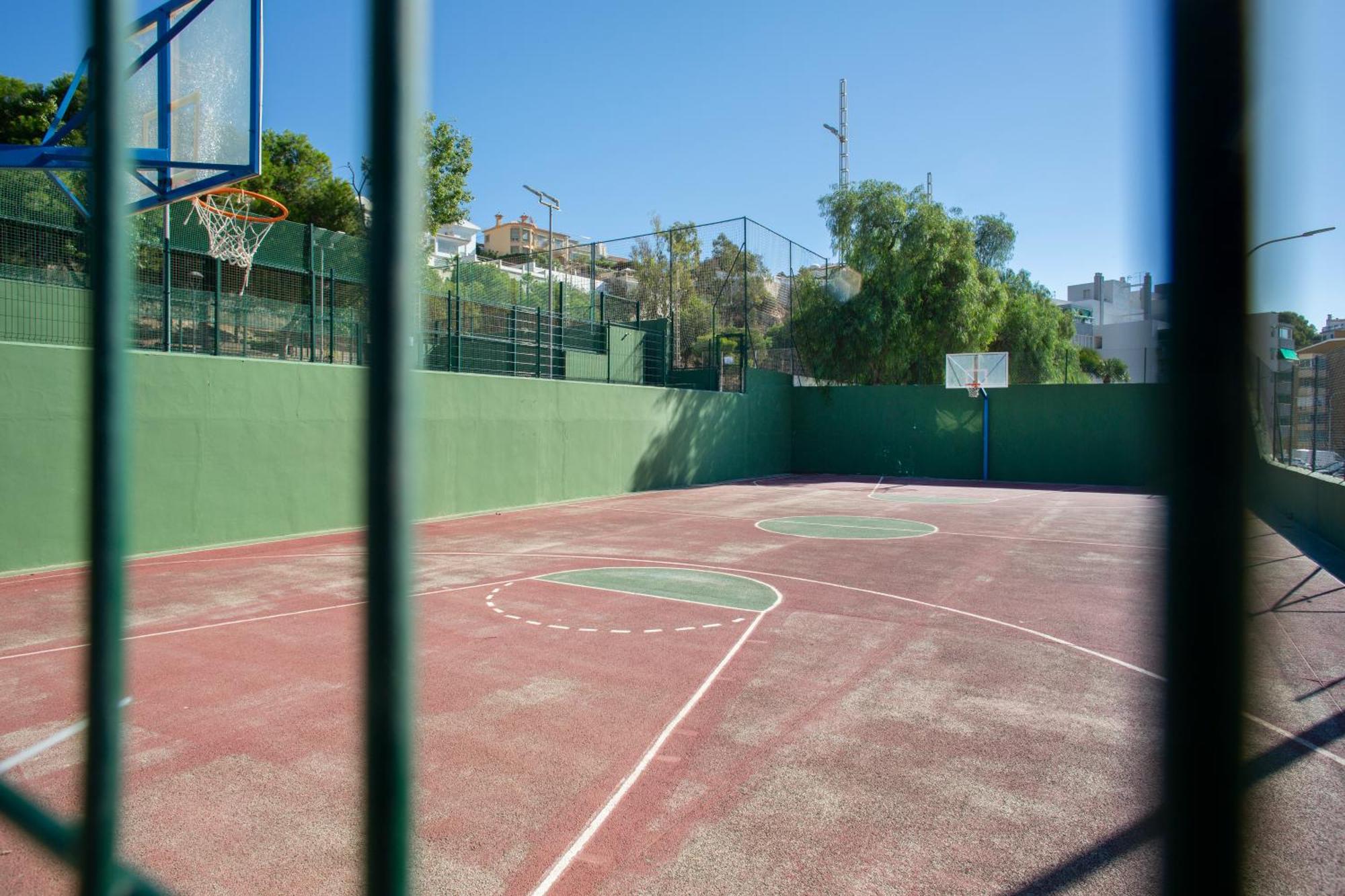 Bajo En Primera Linea - Cala Del Moral, Urbanizacion Calaflores La Cala Del Moral Exterior foto